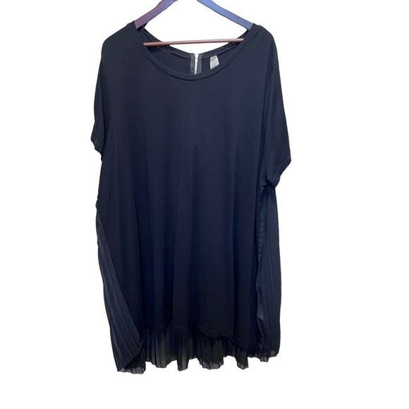 Penningtons Tops - PENNINGTON’S Black Oversized Pleated Tunic Top Size X